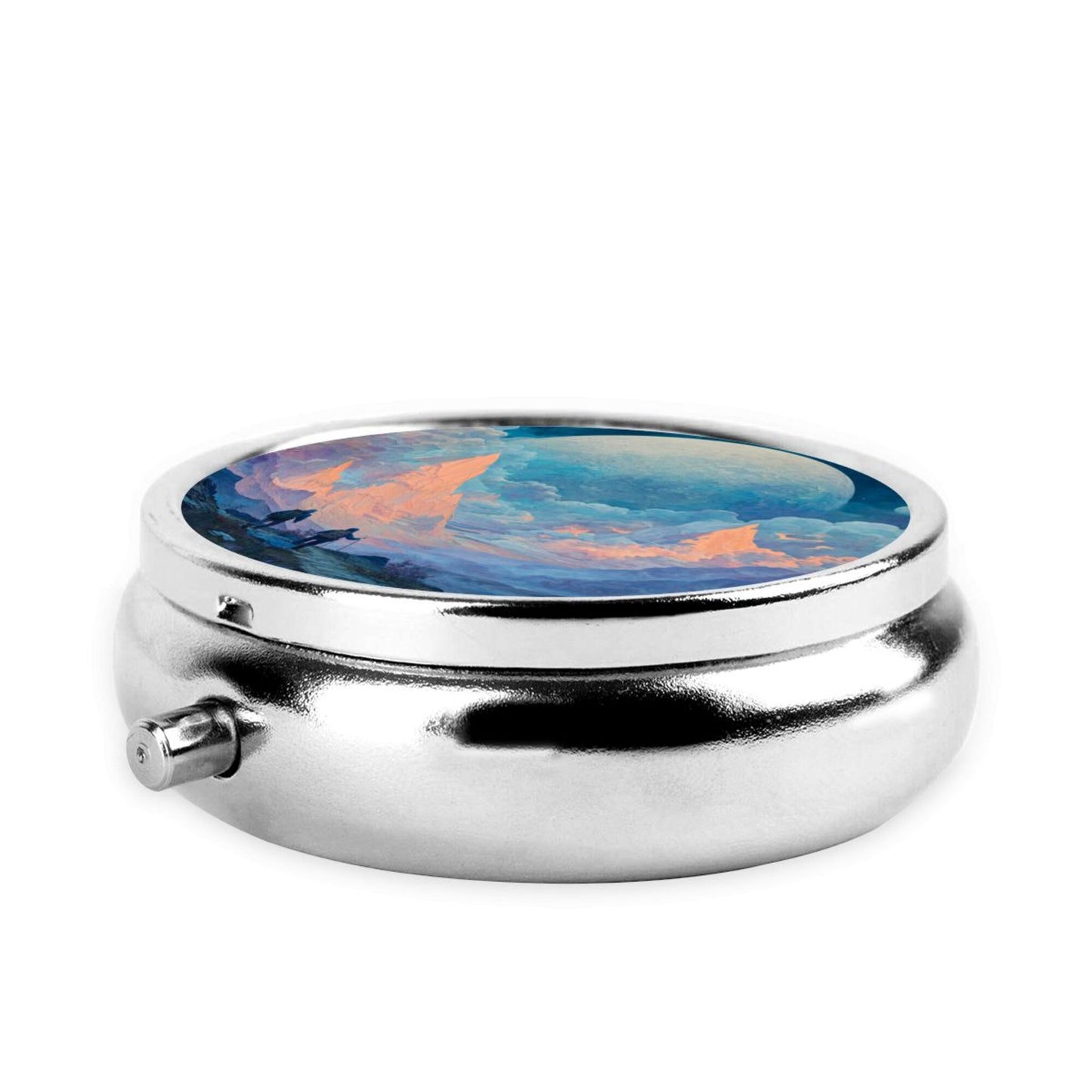 Round Mini Pill Box with Sci-Fi Planet & Fantasy Cloud Design – Portable 3-Compartment Metal Organizer, 4.5cm Diameter